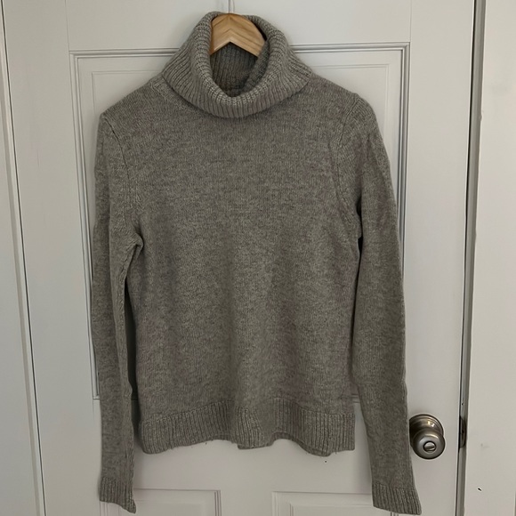 J. Crew Sweaters - J. Crew knit sweater